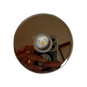 LED Base 818072X 5V/0.2A Output Power 0.5W Made In China Battery Compartment